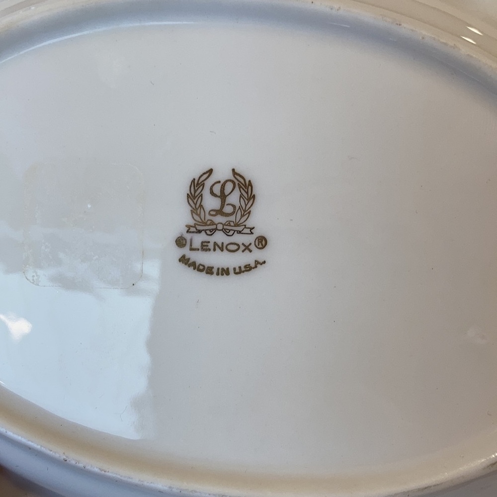 Ashtray - Picture 2 of 2